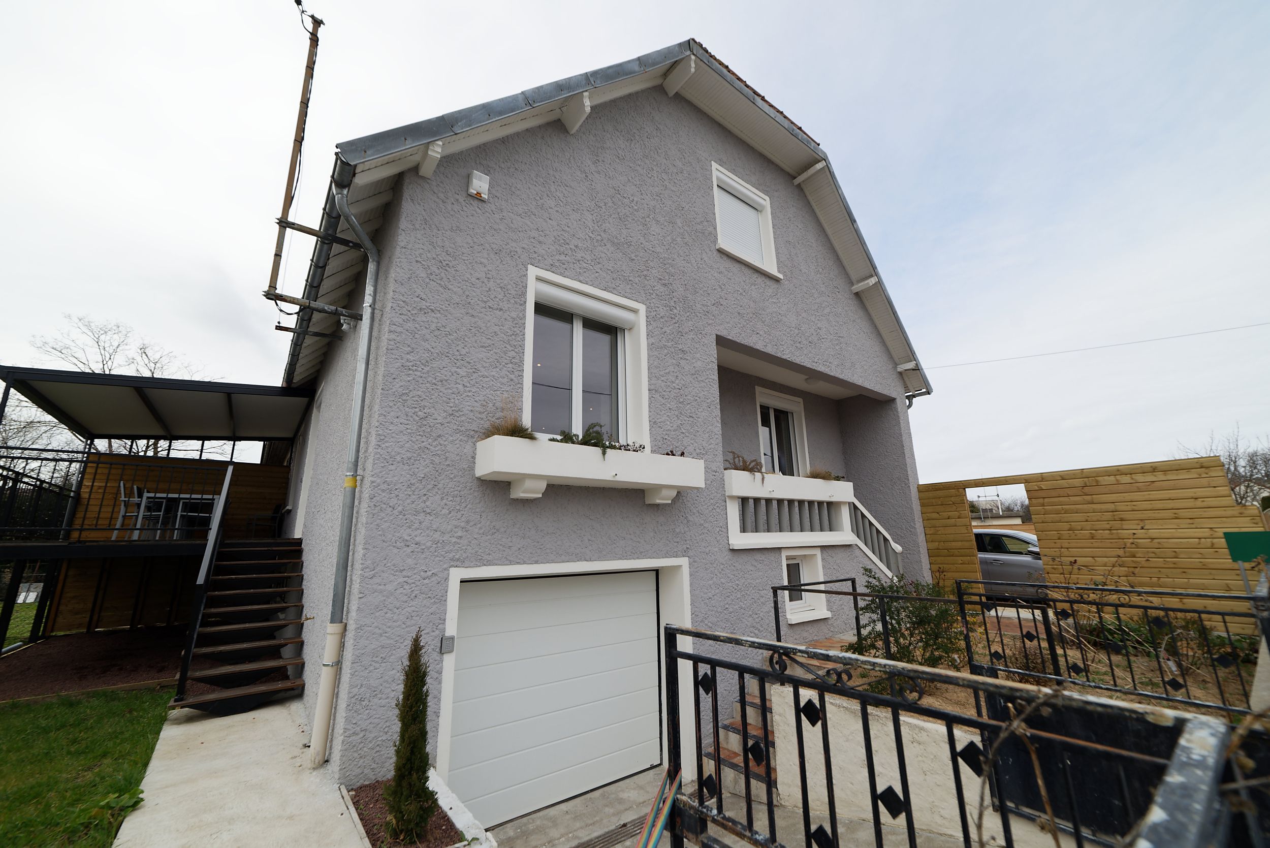 Les Fauvettes — Façade